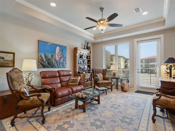 $327,500 | 106 Bella Toscana Avenue, Unit 3204, Lakeway, TX 78734