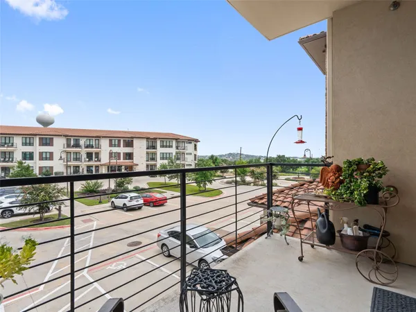 $327,500 | 106 Bella Toscana Avenue, Unit 3204, Lakeway, TX 78734