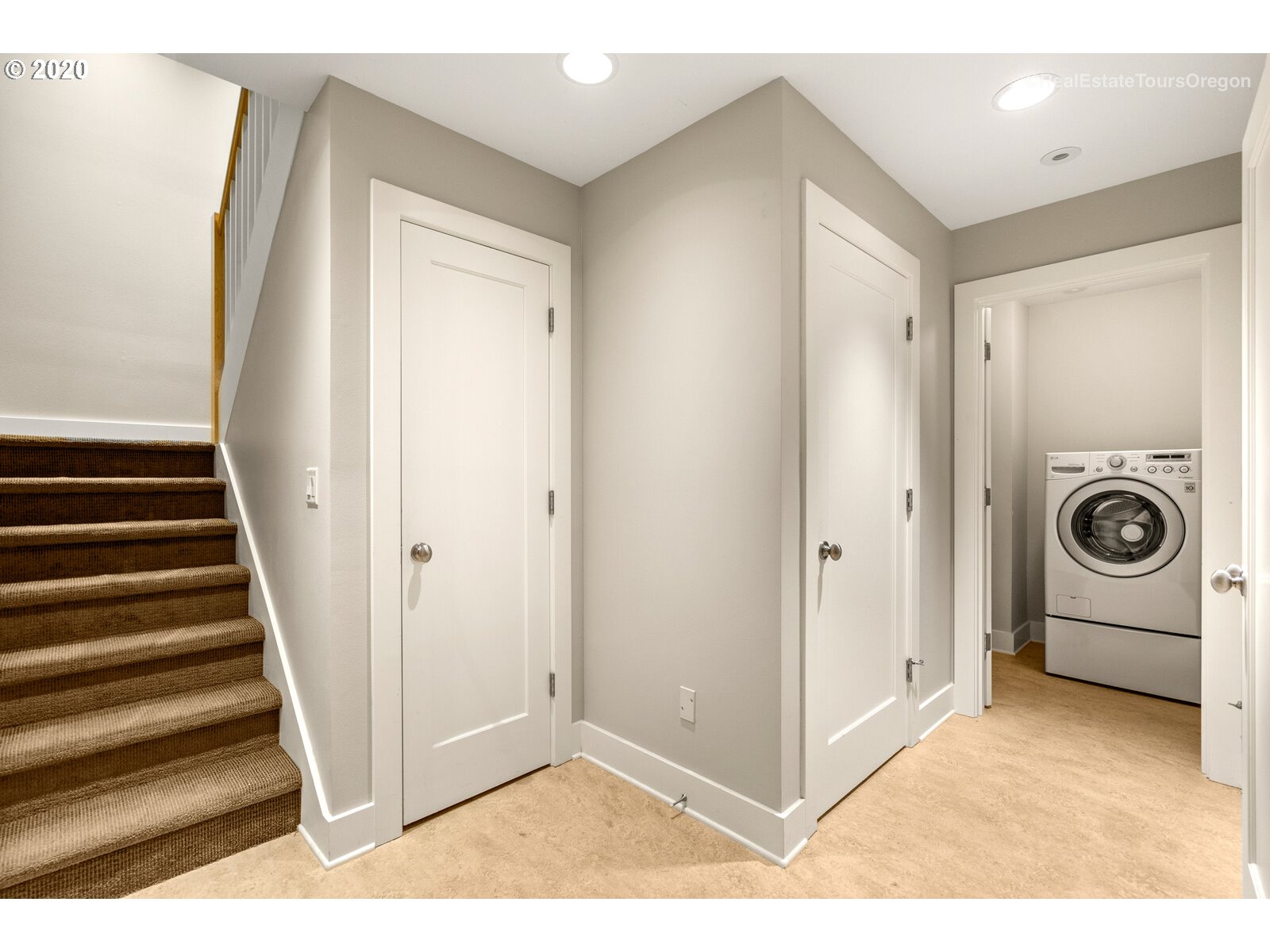2414 Southwest Cedar Street Portland, OR 97205 - Photo 25 of 32 Gallery Image 25