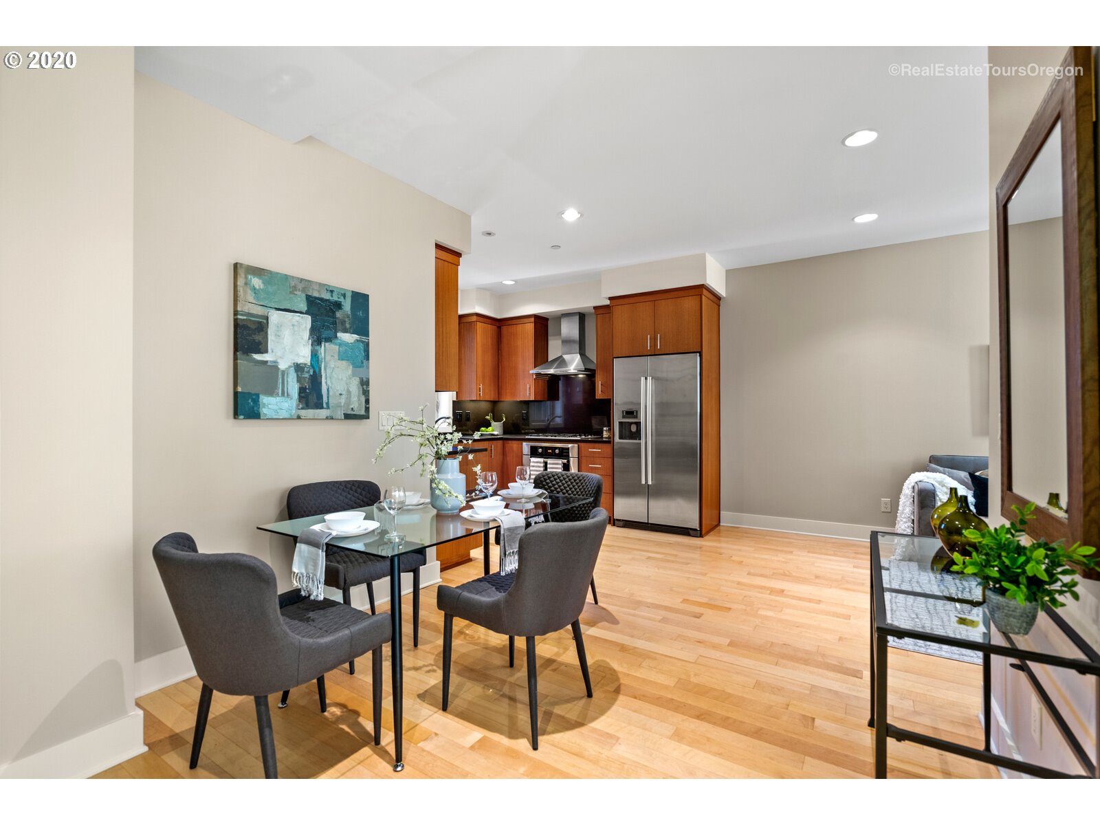 2414 Southwest Cedar Street Portland, OR 97205 - Photo 9 of 32 Gallery Image 9