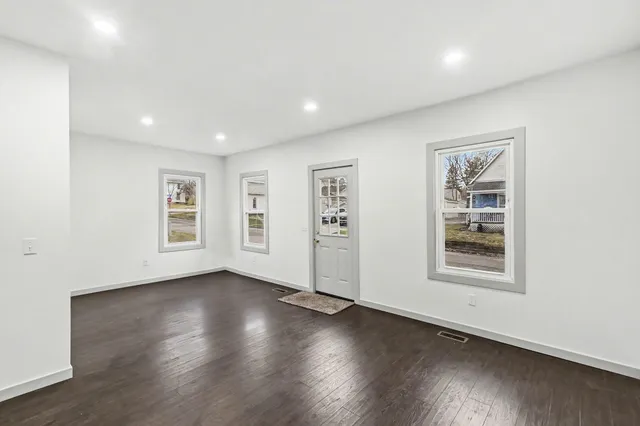 $185,000 | 126 Riverside Drive, Portland, MI 48875