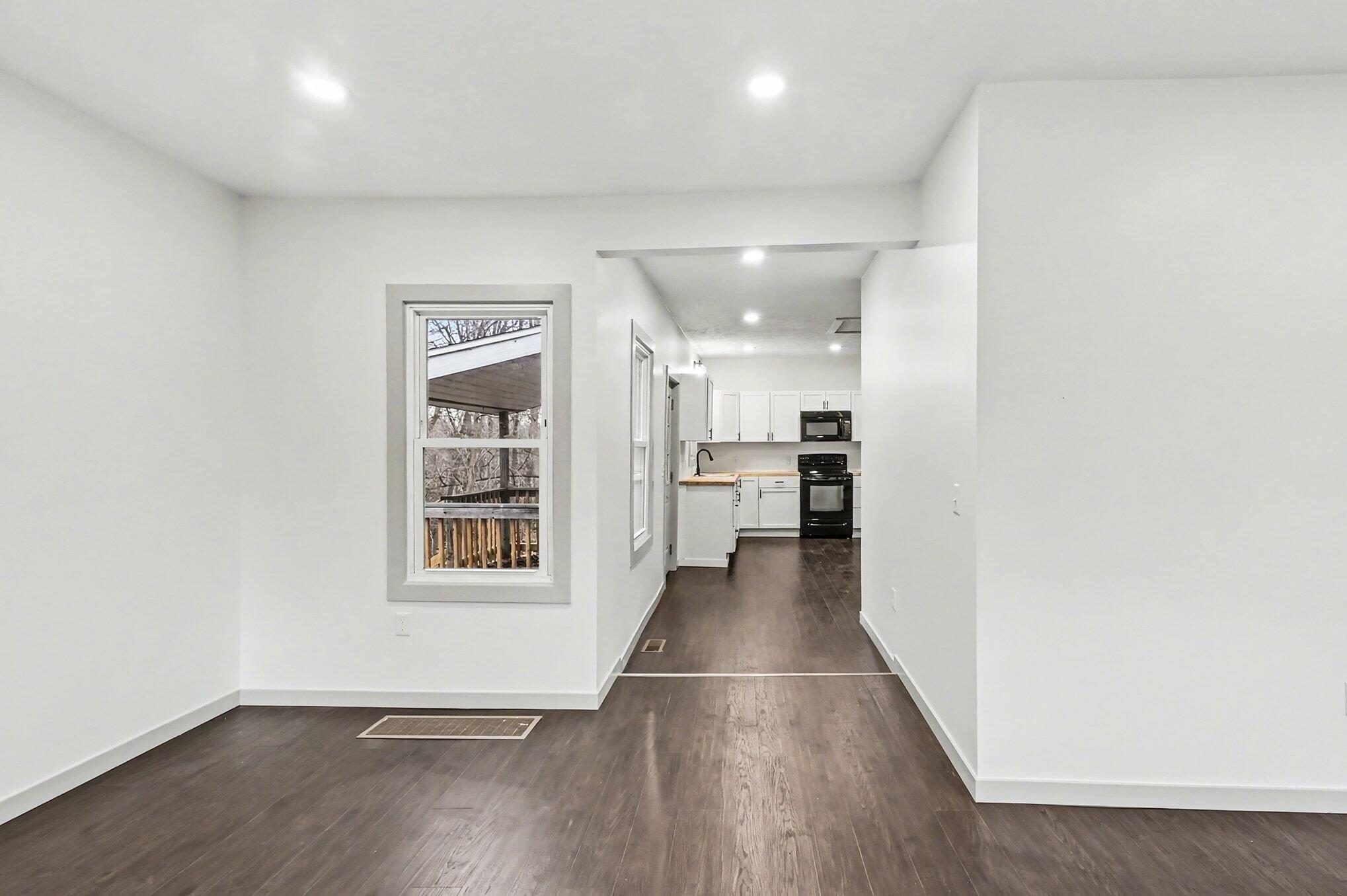 126 Riverside Drive Portland, MI 48875 - Photo 8 of 23 007_file_5920