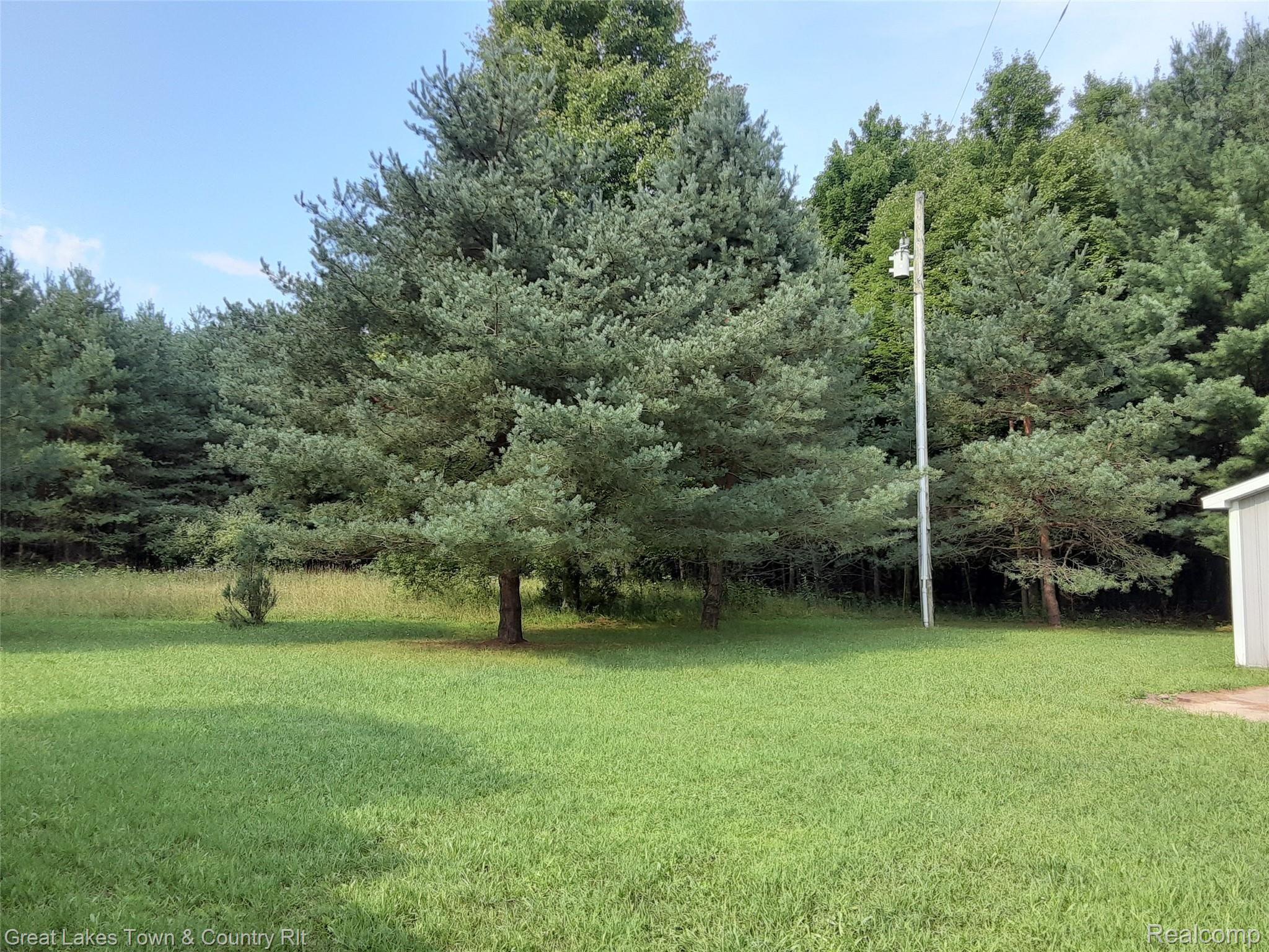 3405 French Line Road Carsonville, MI 48419 - Photo 13 of 27 20210813_170058.jpg