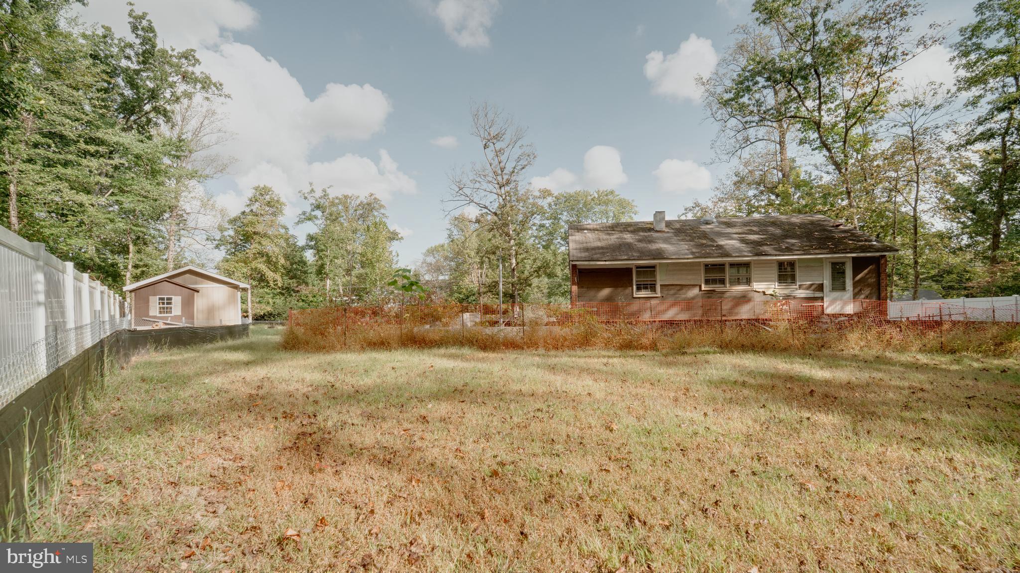 6649 Kerns Road Falls Church, VA 22042 - Photo 18 of 38 a view of house with backyard