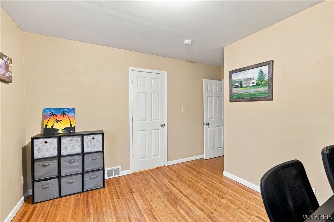 9521 Greiner Road Clarence, NY 14031 - Photo 14 of 35 Gallery Image 14
