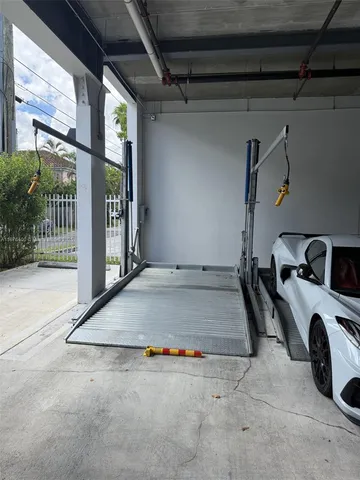 $3,300 | 1938 Jackson Street, Unit 502, Hollywood, FL 33020