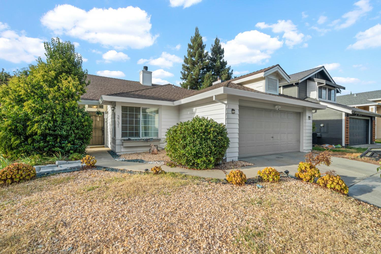 3731 Willow Bend Pl, Antelope, CA 95843