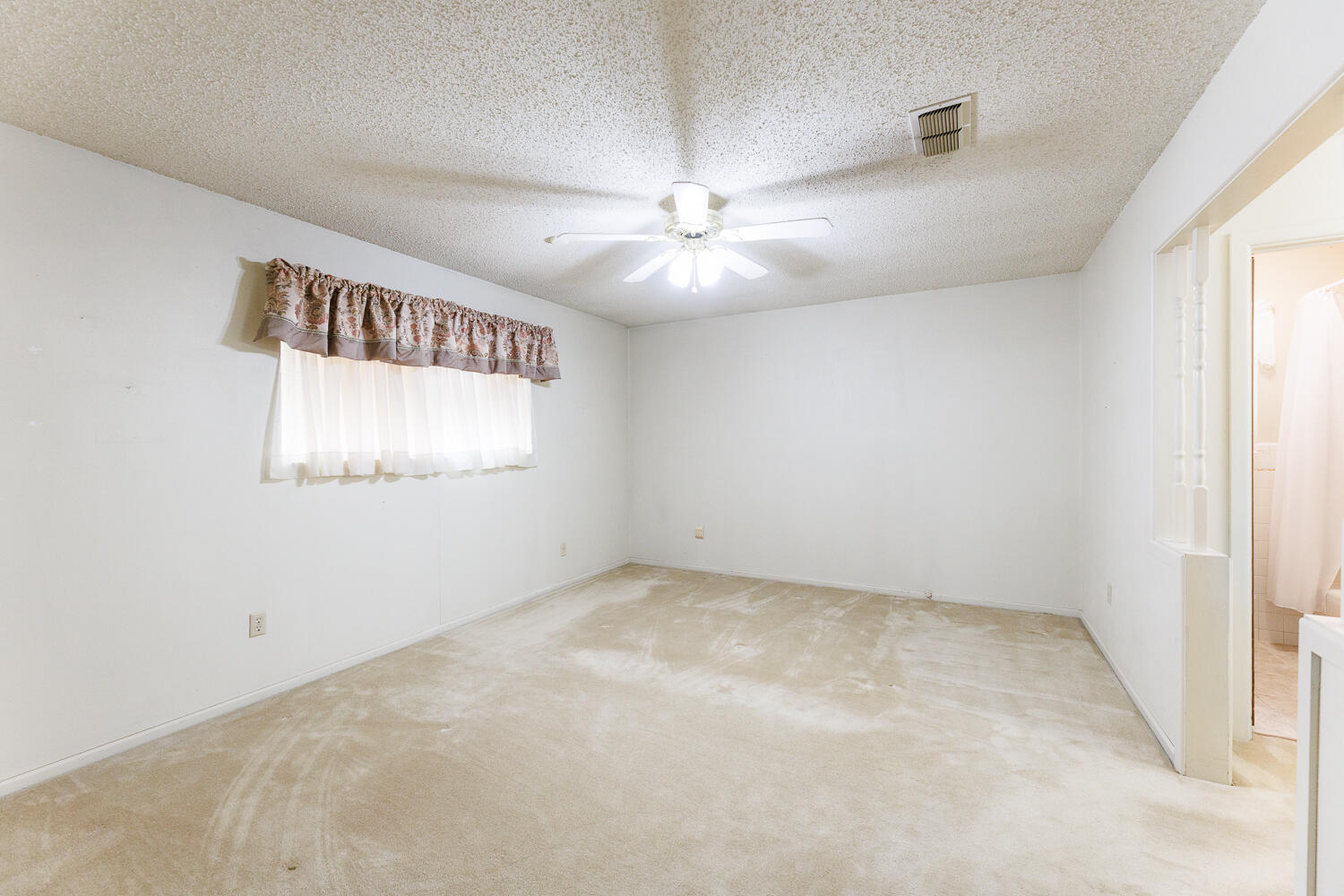 5507 28th Street Lubbock, TX 79407 - Photo 26 of 52 Primary Bedroom