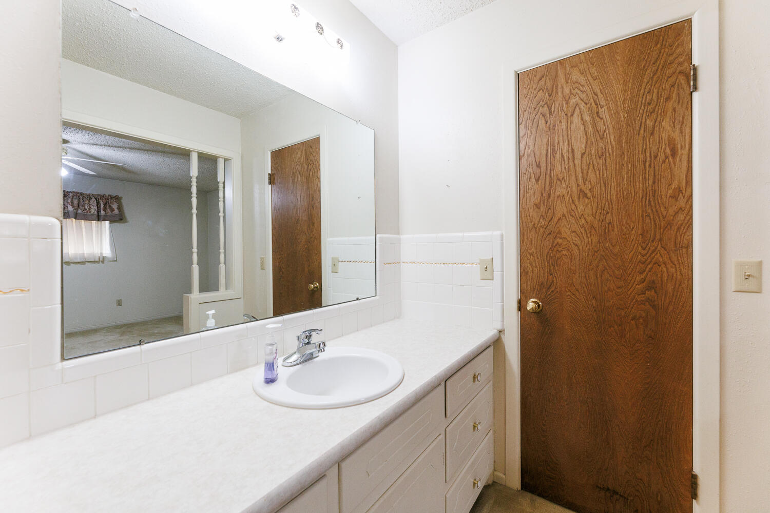 5507 28th Street Lubbock, TX 79407 - Photo 30 of 52 Primary Bathroom