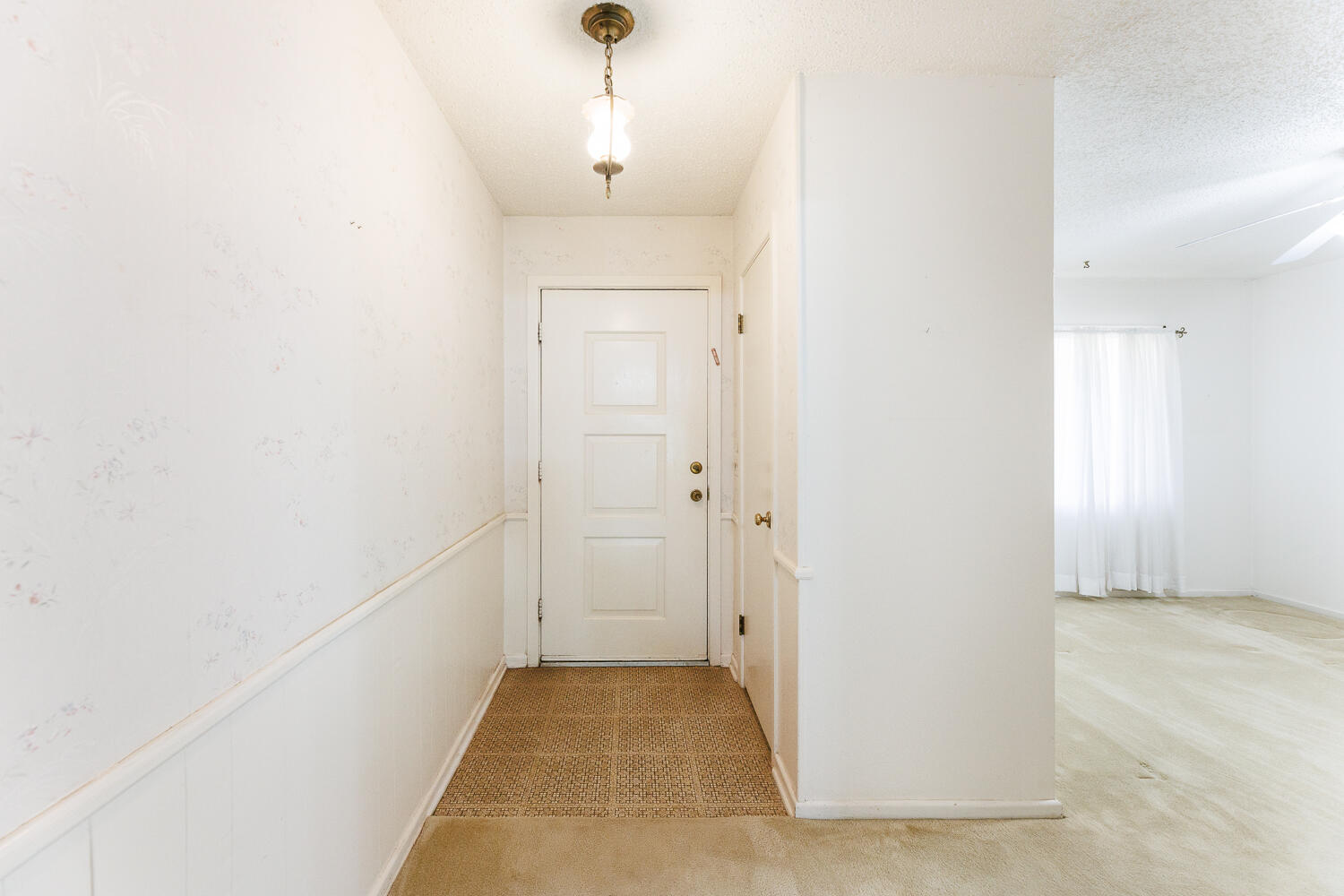 5507 28th Street Lubbock, TX 79407 - Photo 3 of 52 Entryway