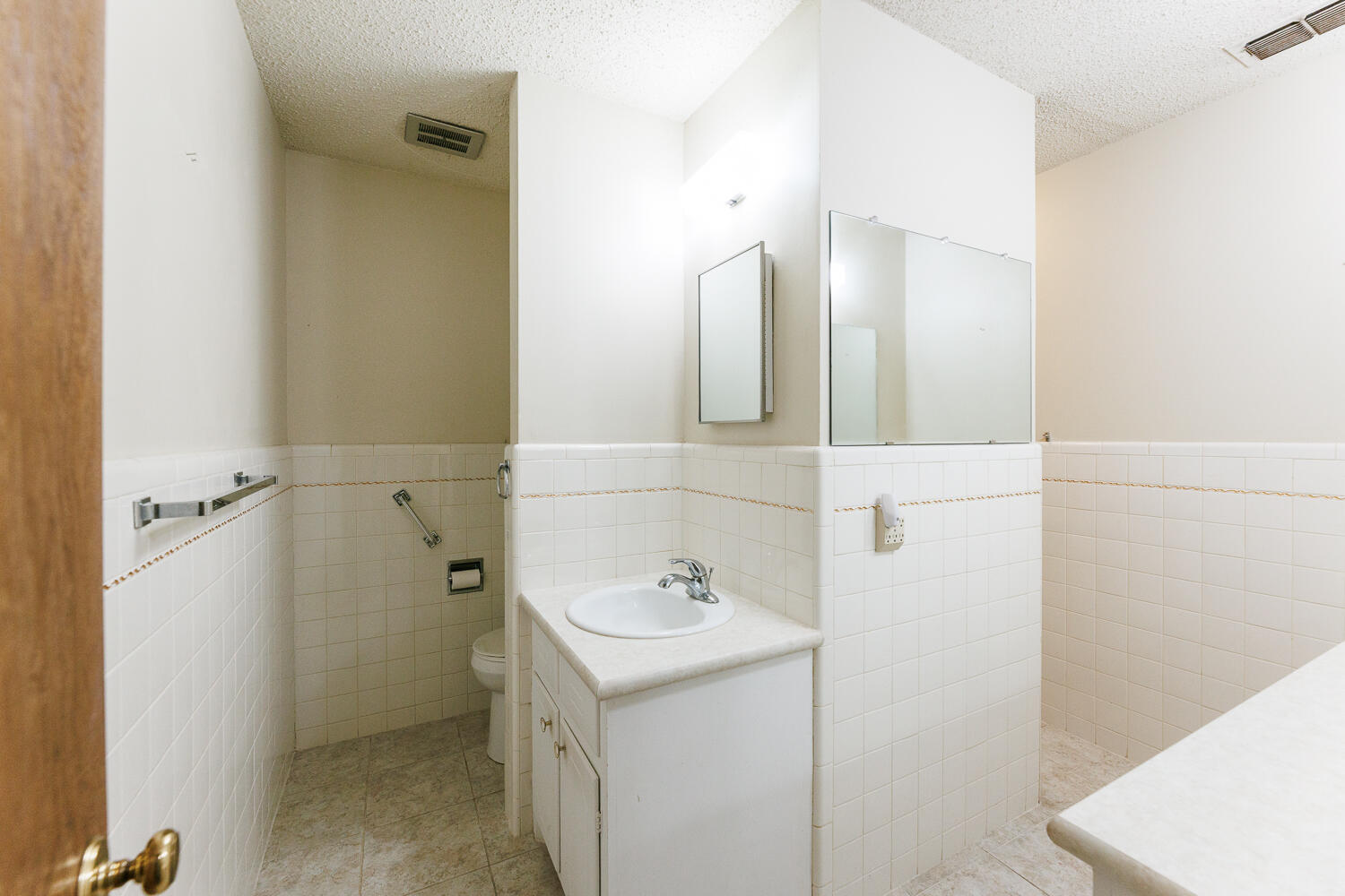 5507 28th Street Lubbock, TX 79407 - Photo 36 of 52 Second Bathroom