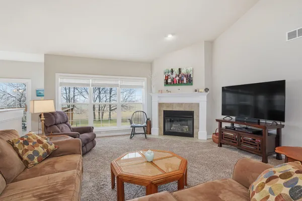$550,000 | 14075 C.B.MacDonald Way, Vicksburg, MI 49097