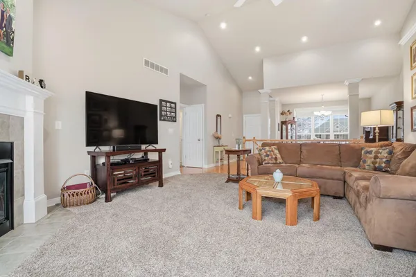 $550,000 | 14075 C.B.MacDonald Way, Vicksburg, MI 49097