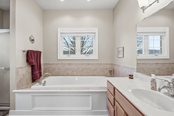 $550,000 | 14075 C.B.MacDonald Way, Vicksburg, MI 49097