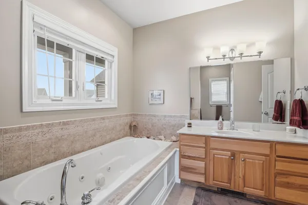 $550,000 | 14075 C.B.MacDonald Way, Vicksburg, MI 49097