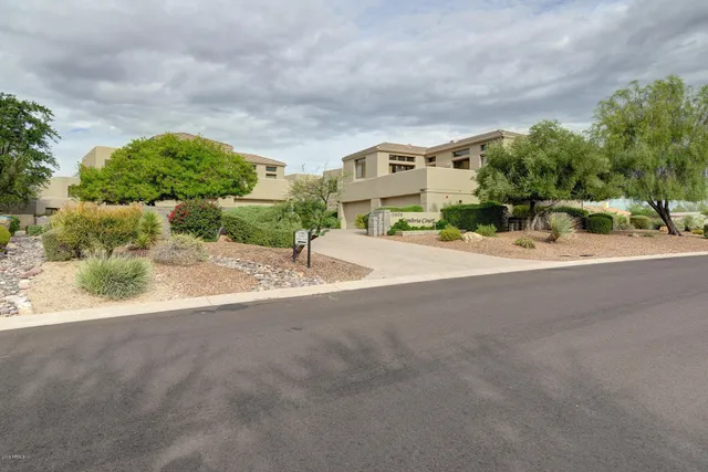 $4,500 | 13606 North Cambria Drive, Unit 208, Fountain Hills, AZ 85268