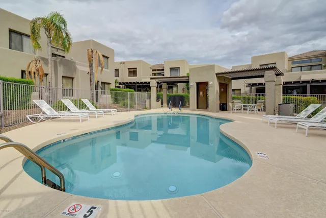 $4,500 | 13606 North Cambria Drive, Unit 208, Fountain Hills, AZ 85268
