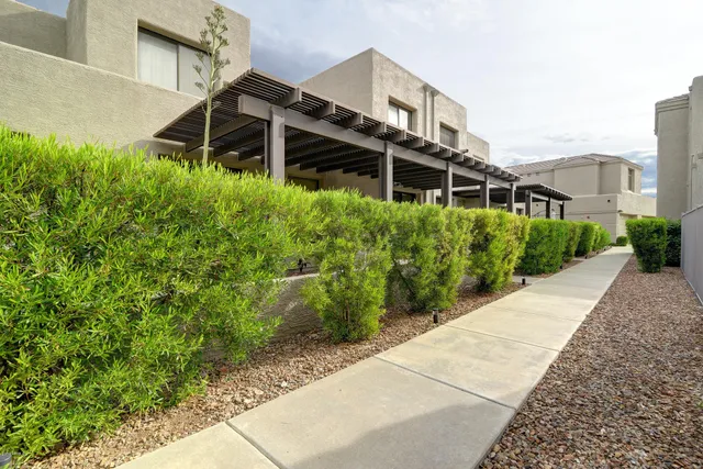 $4,500 | 13606 North Cambria Drive, Unit 208, Fountain Hills, AZ 85268