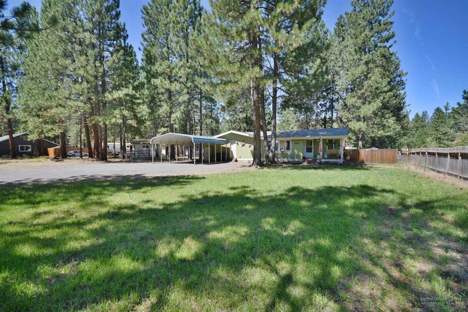 60035 Hopi Road Bend, OR 97702 - Photo 2 of 25 Gallery Image 2