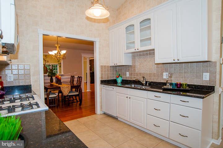 7112 Sydenstricker Road Springfield, VA 22152 - Photo 13 of 30 Kitchen