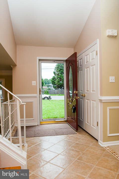 7112 Sydenstricker Road Springfield, VA 22152 - Photo 4 of 30 Interior (General)