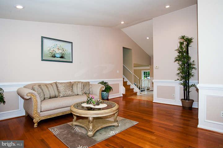 7112 Sydenstricker Road Springfield, VA 22152 - Photo 6 of 30 Living Room