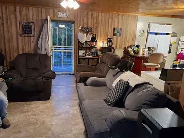 $150,000 | 273 West Station Street, St. Anne, IL 60964