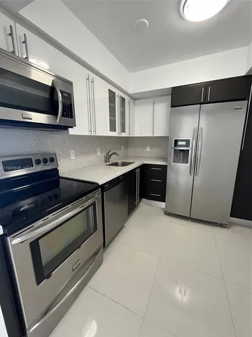 $450,000 | 20505 East Country Club Drive, Unit 2132, Aventura, FL 33180