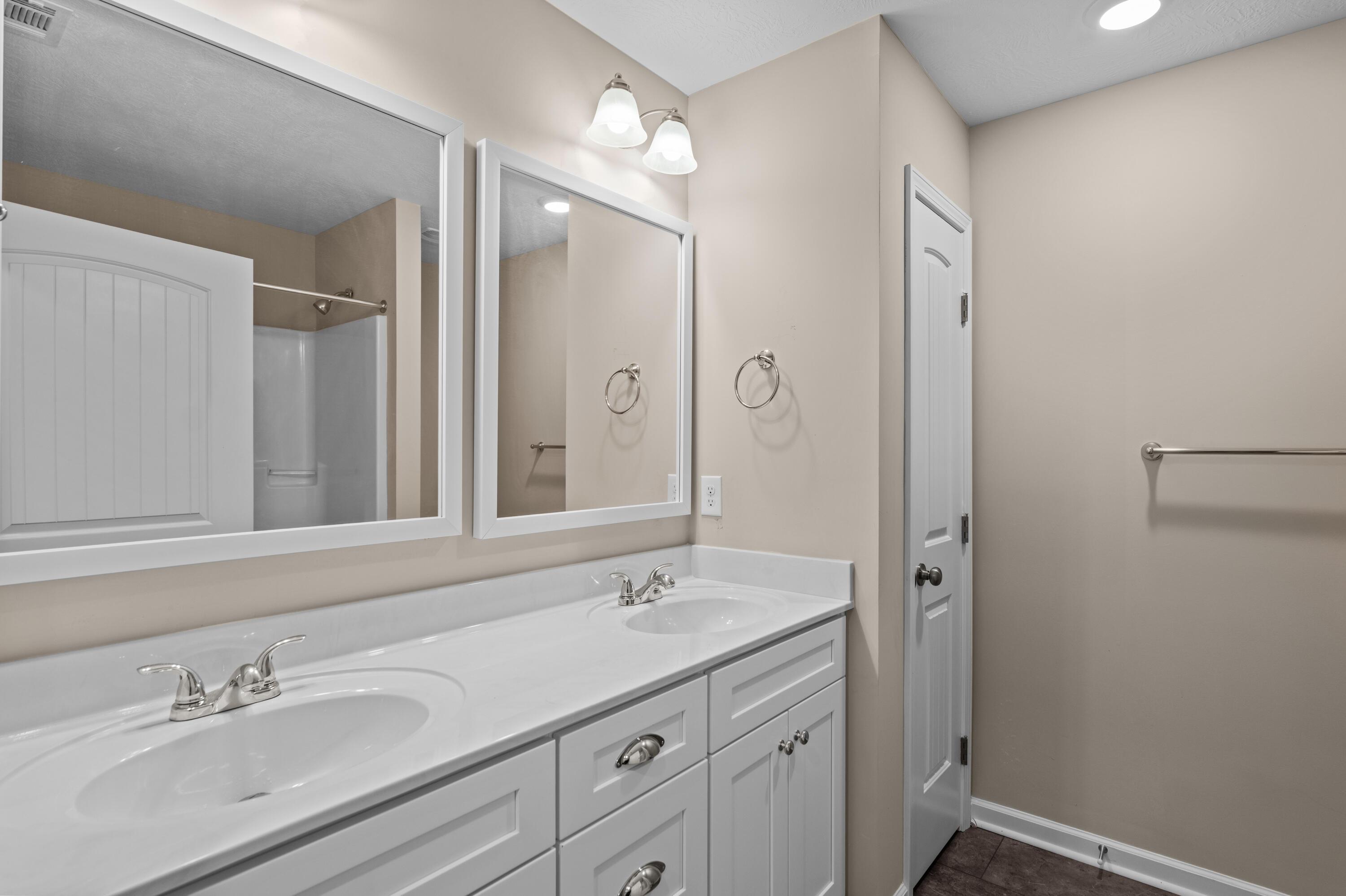 1318 Elbron Drive Augusta, GA 30909 - Photo 24 of 33 Bathroom 2
