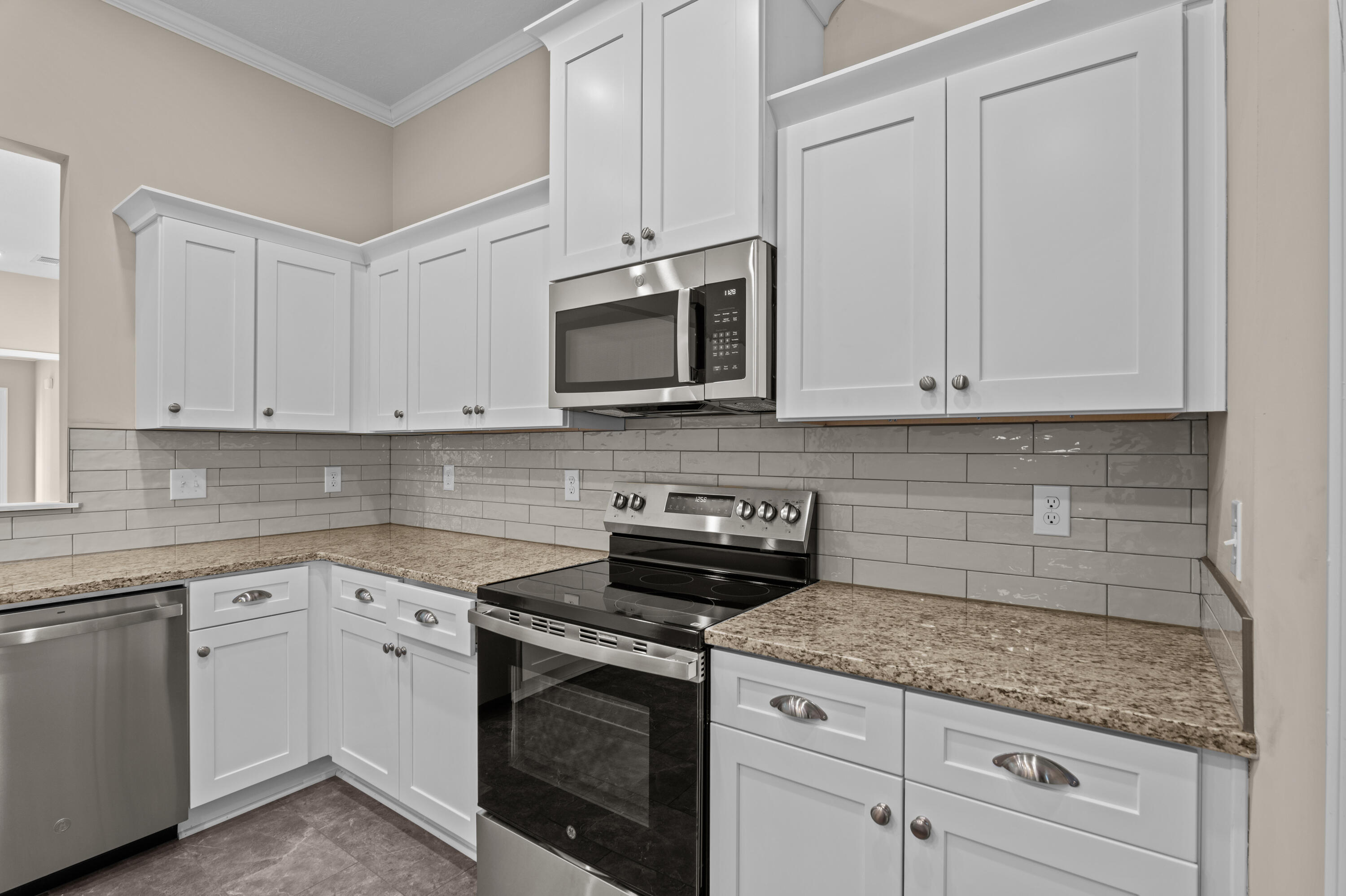 1318 Elbron Drive Augusta, GA 30909 - Photo 6 of 33 Kitchen