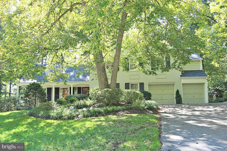 7908 Greentree Road Bethesda, MD 20817 - Photo 1 of 28 Exterior (Front)