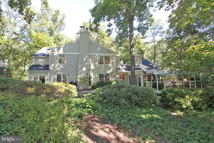 7908 Greentree Road Bethesda, MD 20817 - Photo 28 of 28 Exterior (Rear)