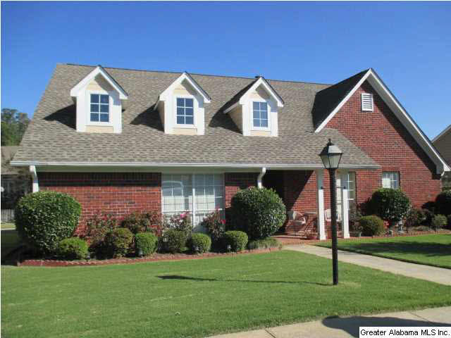 136 Braxton Way Pelham, AL 35124 - Photo 2 of 31