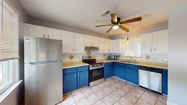 $299,900 | 105 Scenic Drive, West Warwick, RI 02893