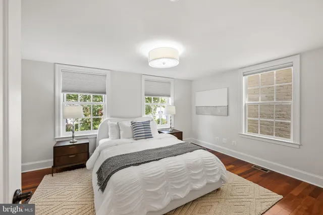 $1,875,000 | 535 6th Street Southeast, Washington, DC 20003