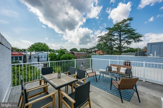 $1,875,000 | 535 6th Street Southeast, Washington, DC 20003