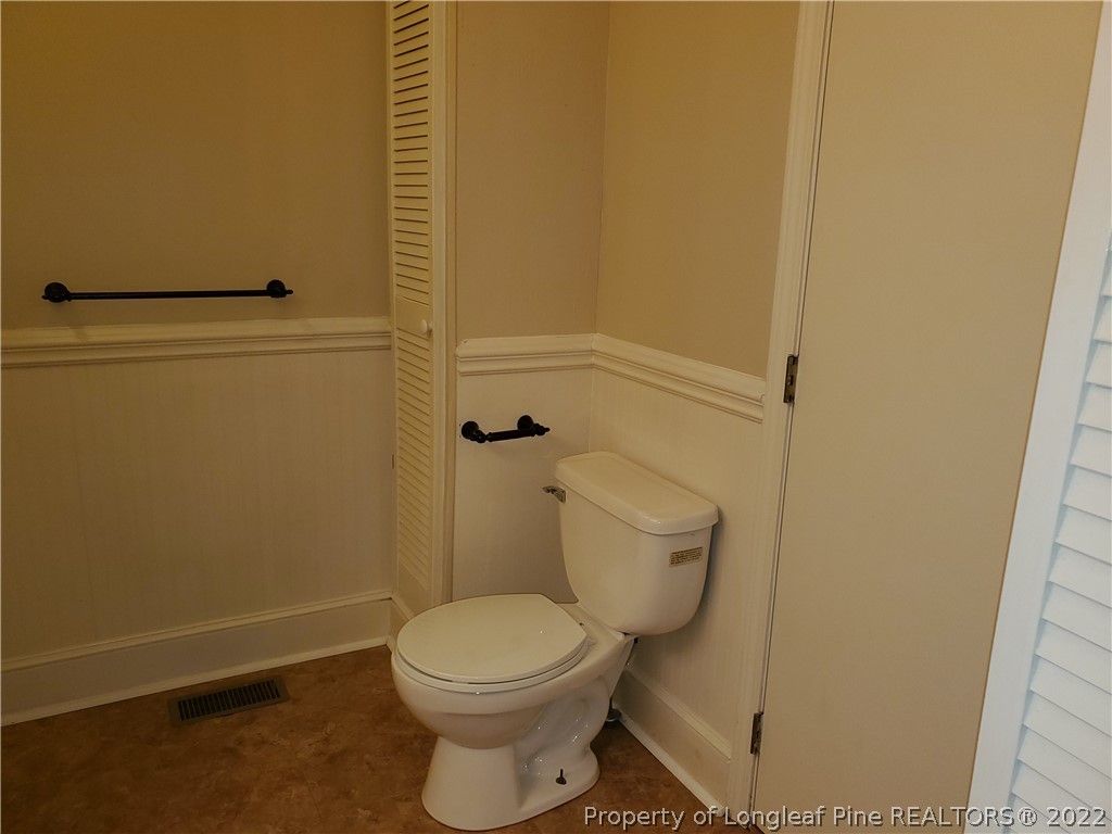 2304 Morganton Road Fayetteville, NC 28303 - Photo 12 of 15 Gallery Image 12