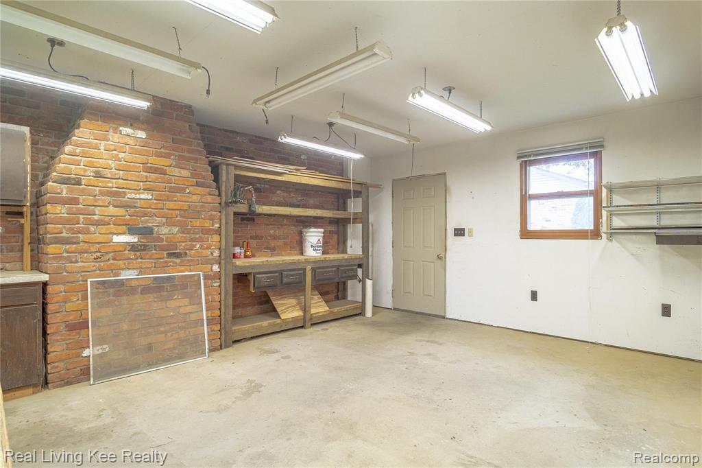 988 Briston Drive Rochester, MI 48307 - Photo 74 of 79