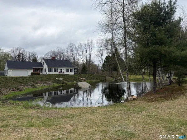 $479,900 | 5 Livery Pool Road, New Hartford, CT 06057