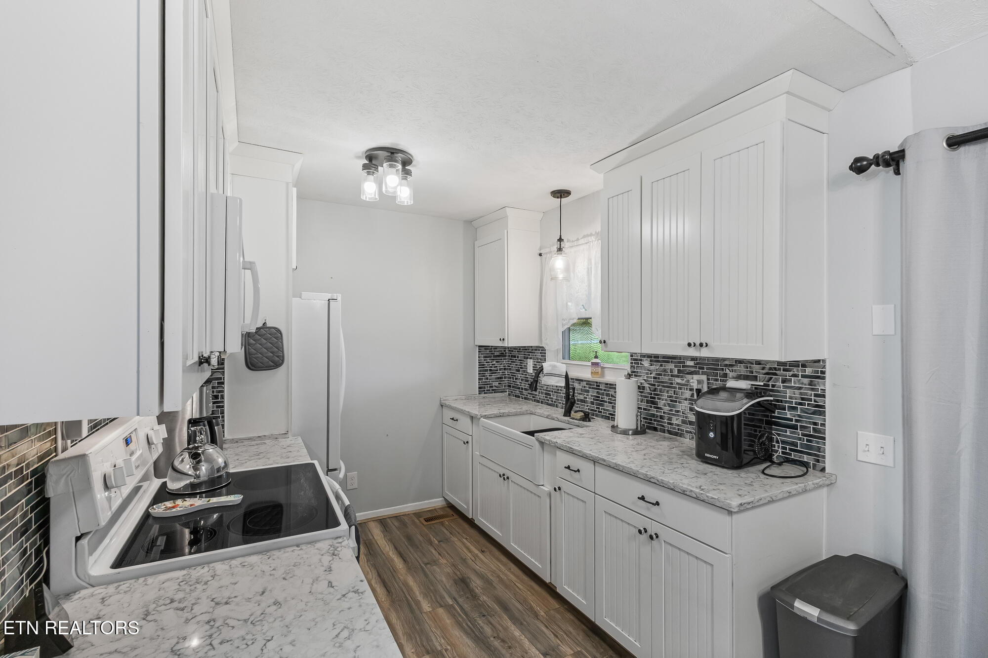 675 Pinhook Road Calhoun, TN 37309 - Photo 9 of 41 675 Pinhook Rd-11