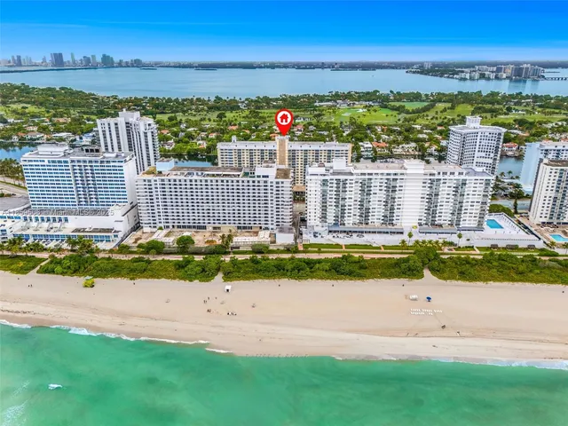 $539,000 | 5600 Collins Avenue, Unit 17W, Miami Beach, FL 33140