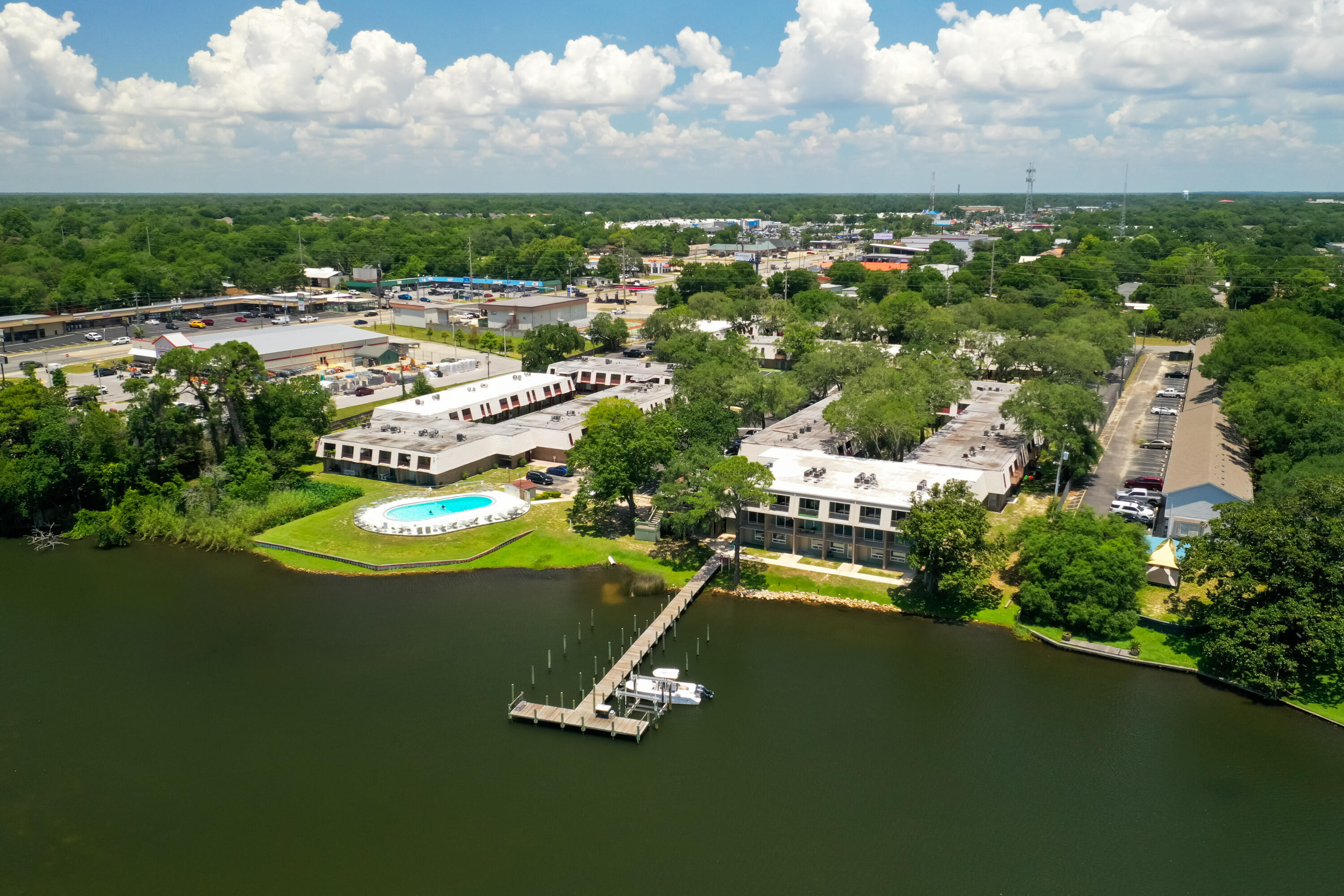 210 Pelham Road, Unit 109B Fort Walton Beach, FL 32547 - Photo 30 of 33 an aerial view of tennis court