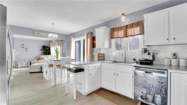 $325,000 | 340 Creighton Lane, Greece, NY 14612