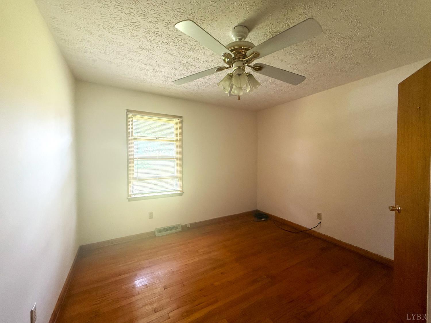 4217 Beulah Road Nathalie, VA 24577 - Photo 21 of 35