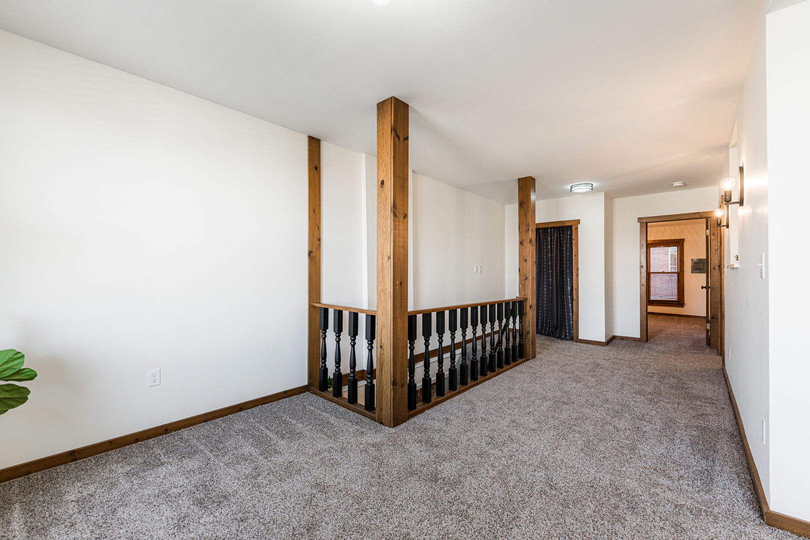 318 West State Street, Unit 318 Sycamore, IL 60178 - Photo 10 of 21 an empty room with windows