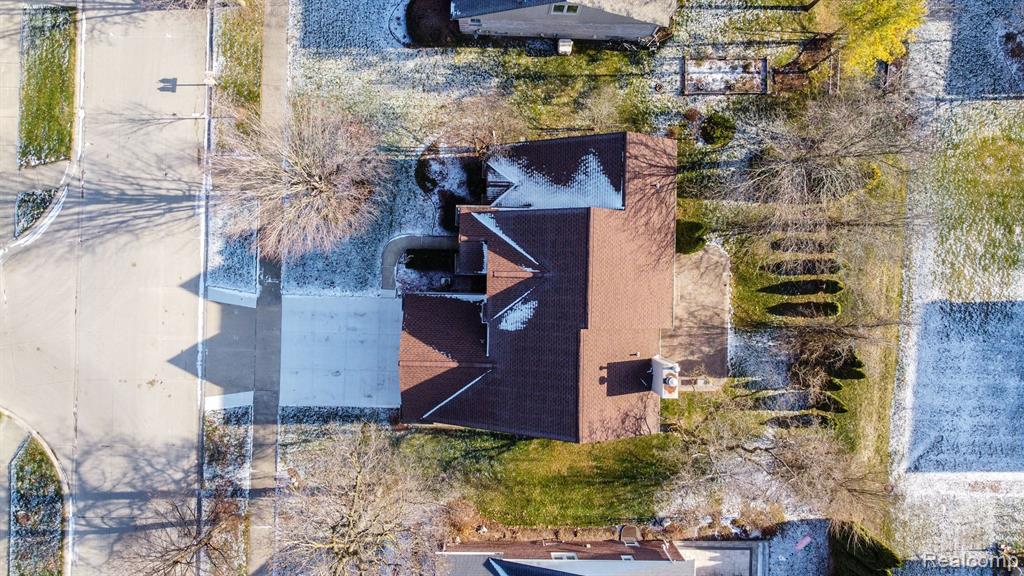 1582 Nadine Rochester Hills, MI 48307 - Photo 56 of 58