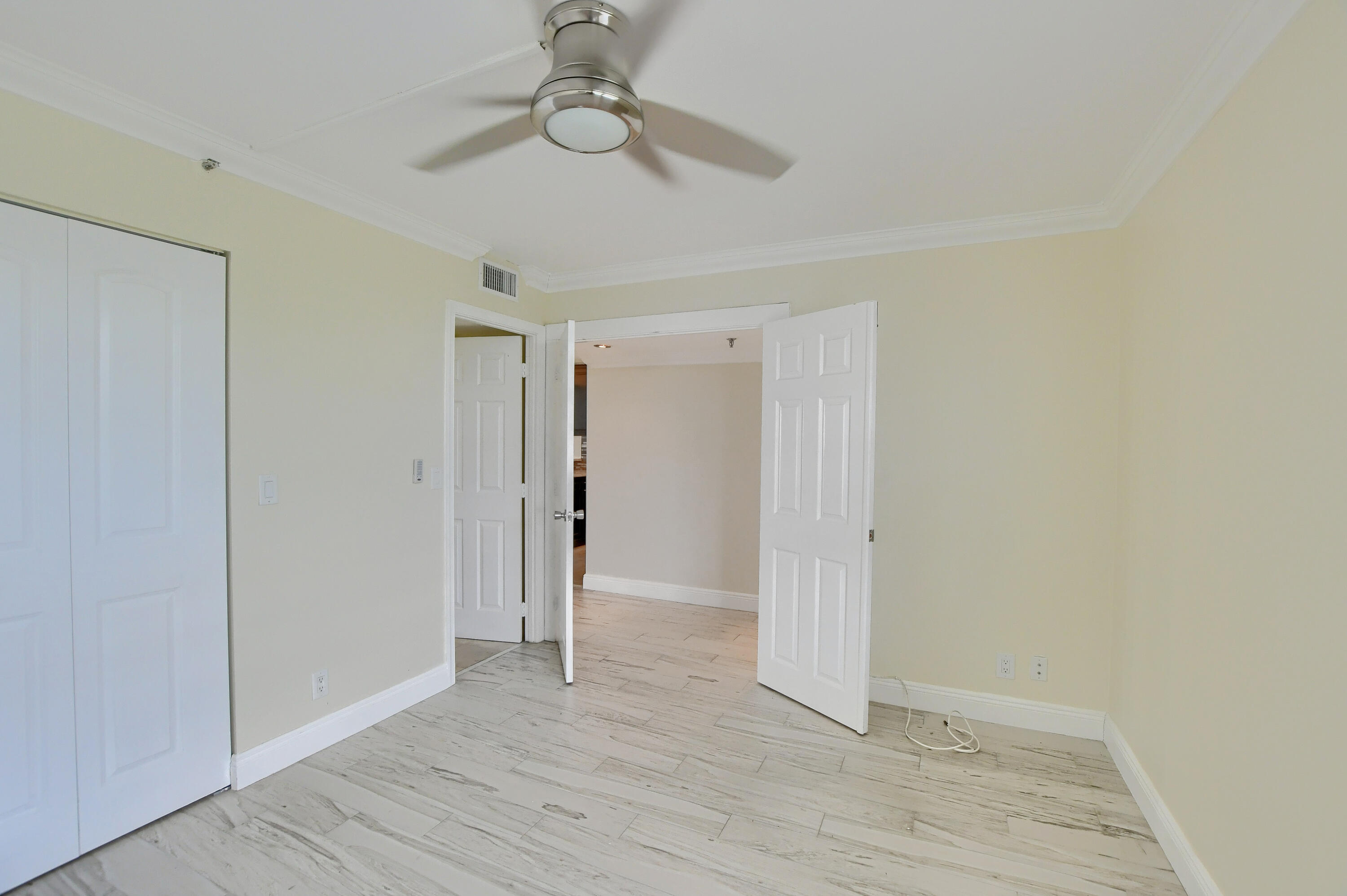 22 Royal Palm Way, Unit 6010 Boca Raton, FL 33432 - Photo 25 of 62 24_ebf_6275-hdr(5)