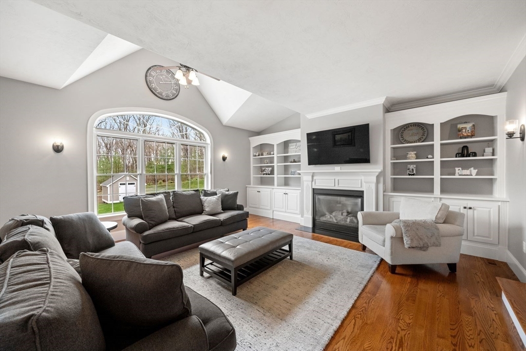 36 Connelly Hill Road Hopkinton, MA 01748 - Photo 16 of 41 Gallery Image 16