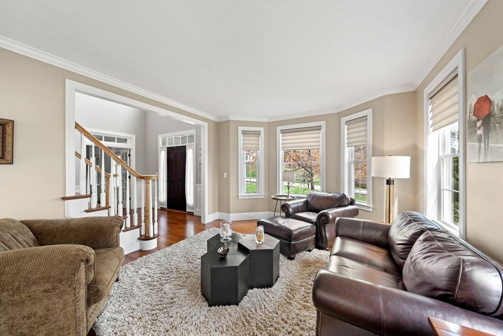 36 Connelly Hill Road Hopkinton, MA 01748 - Photo 5 of 41 Gallery Image 5