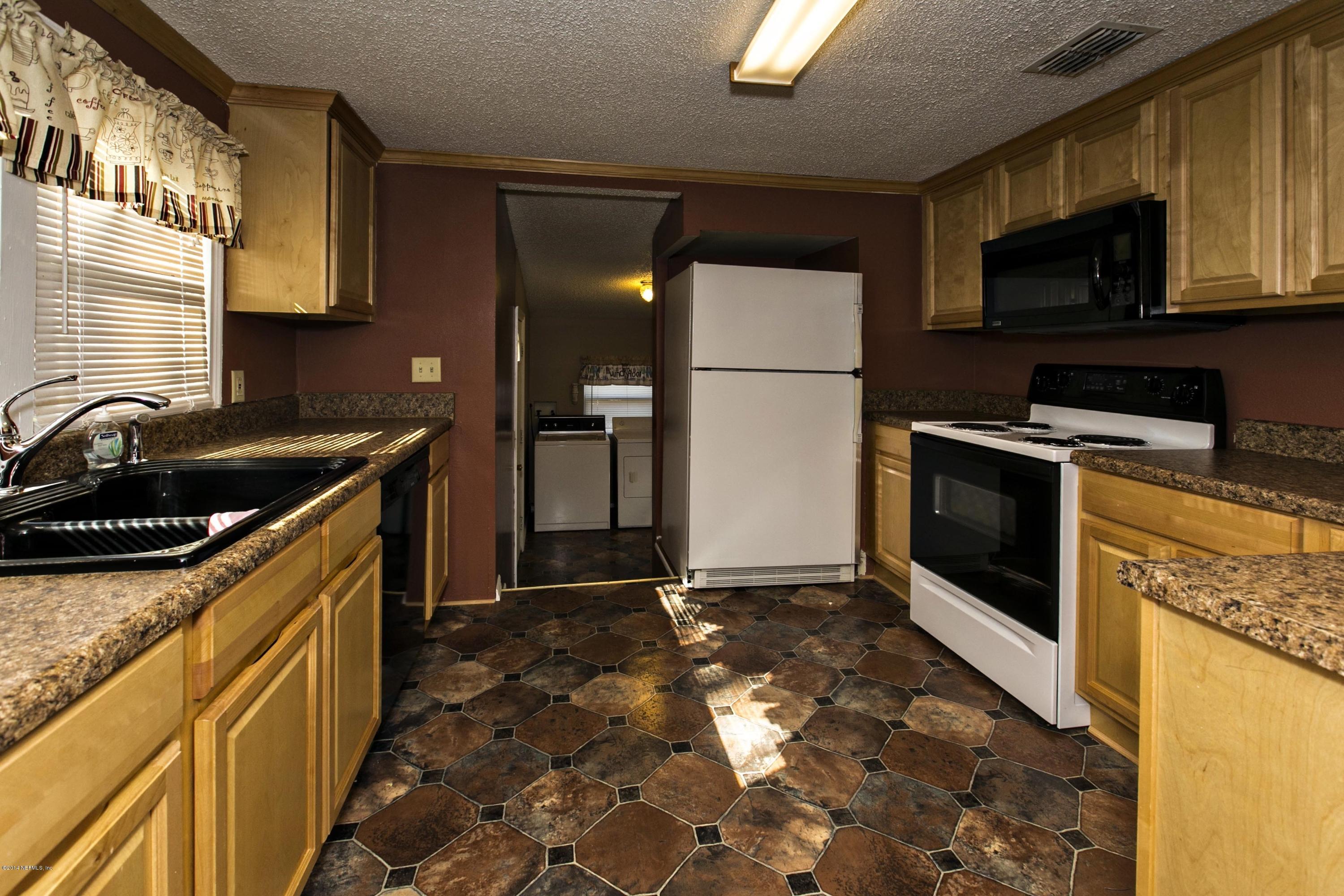 11668 Wynell Road Jacksonville, FL 32218 - Photo 4 of 17 005_Kitchen
